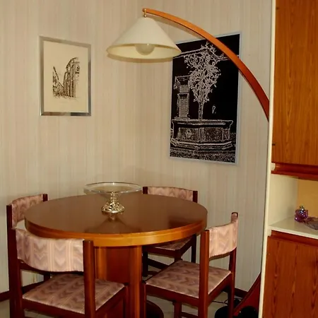 Holiday home Casa Vacanze Via Delle Gallie *